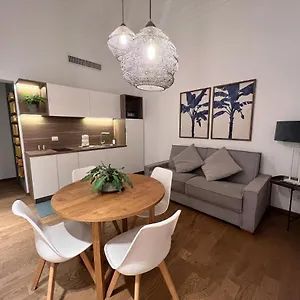 apt-la-dimora-dei-mori.taorminaitalyhotels.com/