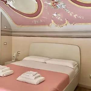 Couple's Dream Loft 100mt From Duomo And , Como Italia